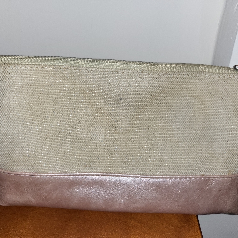 Makeup bag